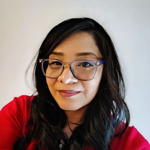 A headshot image of Silvia Ascencio