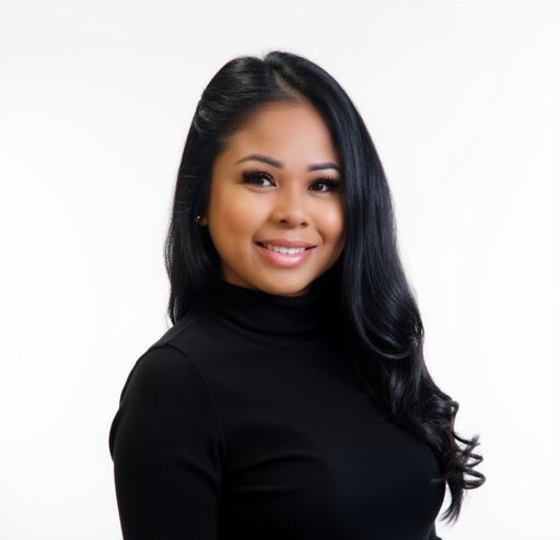 A headshot image of Shantelle Aglanao