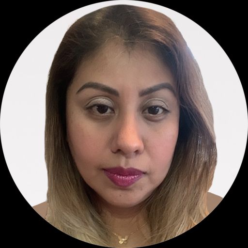 A headshot image of Veronica Reyes