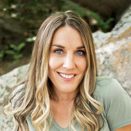 A headshot image of Joni Solosabal