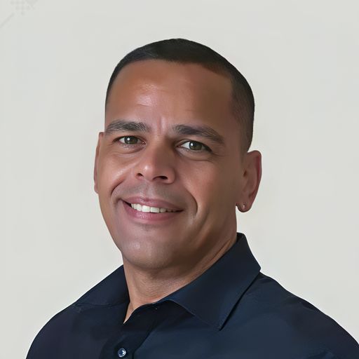 A headshot image of Aurelio Ayuso