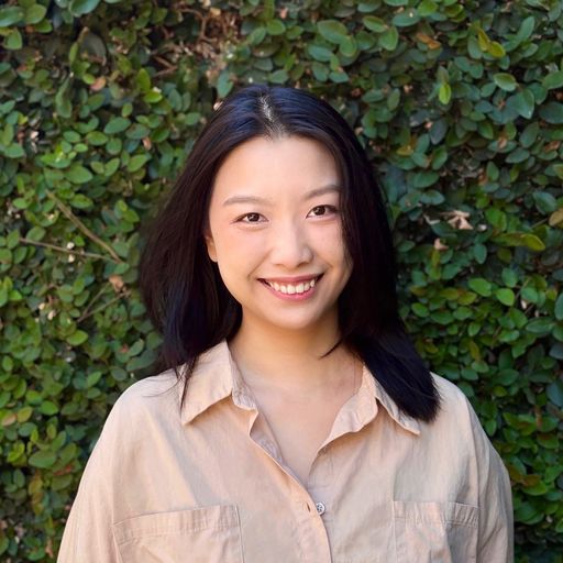 A headshot image of Meiqi Liu