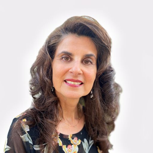 A headshot image of Shayma Mortazavi