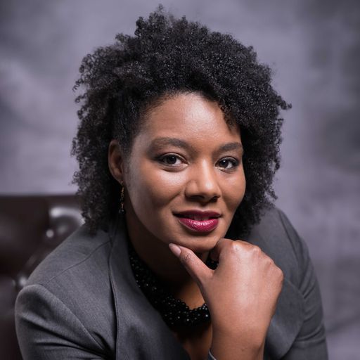 A headshot image of Khalilah Garrett
