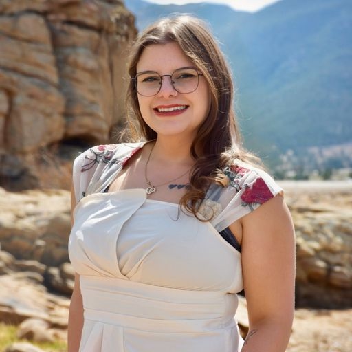 A headshot image of Natasha Calvillo