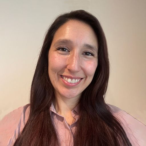A headshot image of Xochitl Roman-Canales