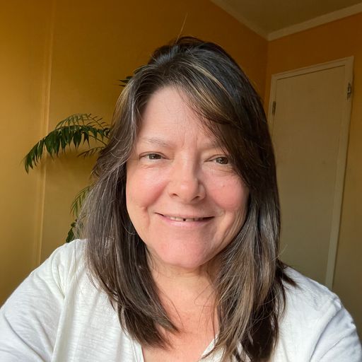 A headshot image of Jean Snyder