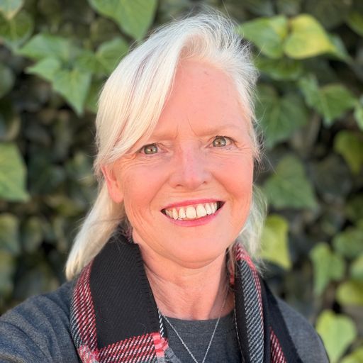 A headshot image of Kelley Tapia