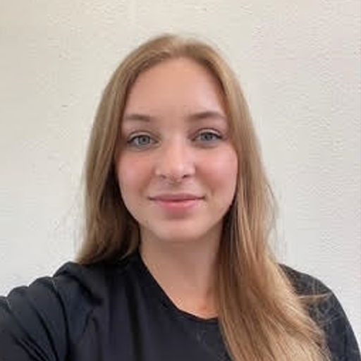 A headshot image of Nicole Freeze