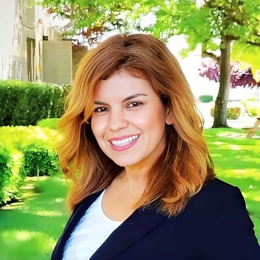 A headshot image of Emma Johnson