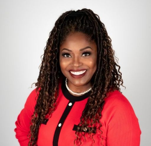 A headshot image of Everline Miller