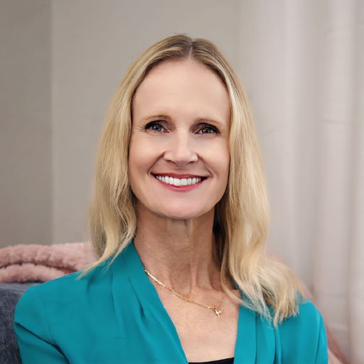 A headshot image of Juliana Parker