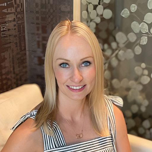 A headshot image of Marina Mosson