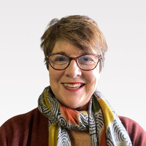 A headshot image of Terri Wentworth Bennett