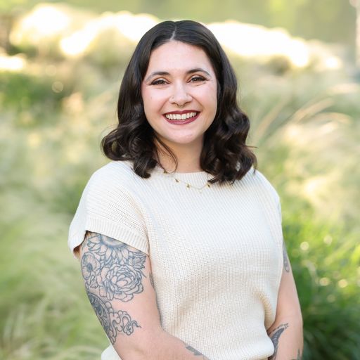 A headshot image of Taylere Looney