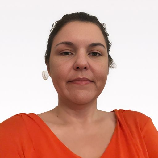 A headshot image of Victoria Waring