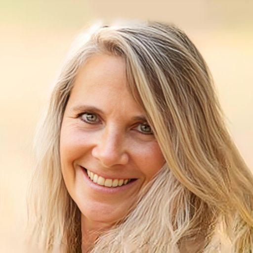 A headshot image of Erica Smith Jimenez