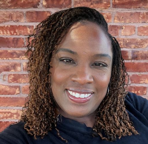 A headshot image of Jamesia Smith