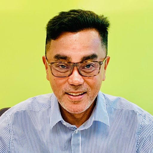 A headshot image of Marcel Mendoza