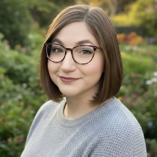 A headshot image of Grace Mandujano