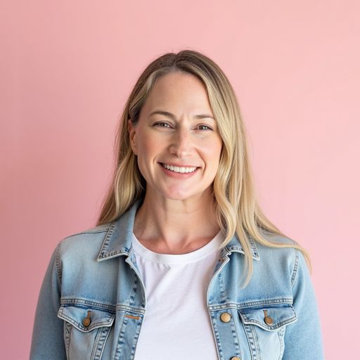 A headshot image of Allison Glatstein