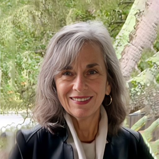 A headshot image of Julia Smith