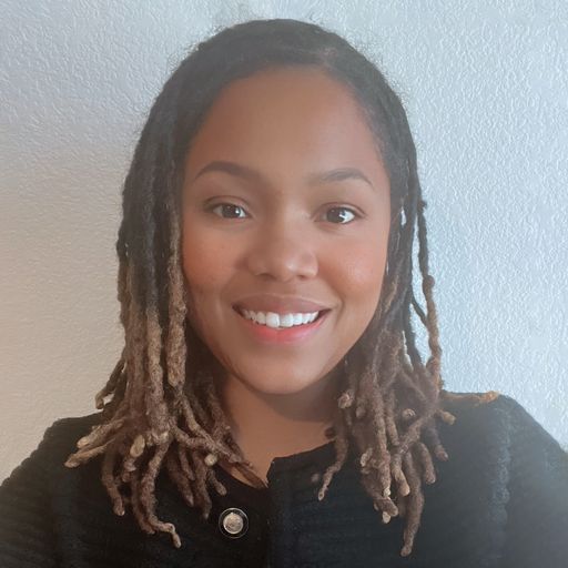 A headshot image of Briana Thomas