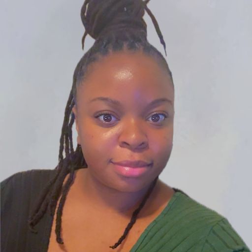 A headshot image of Michelle Foster