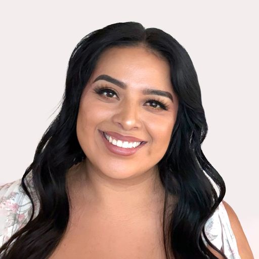 A headshot image of Leslie Malvido