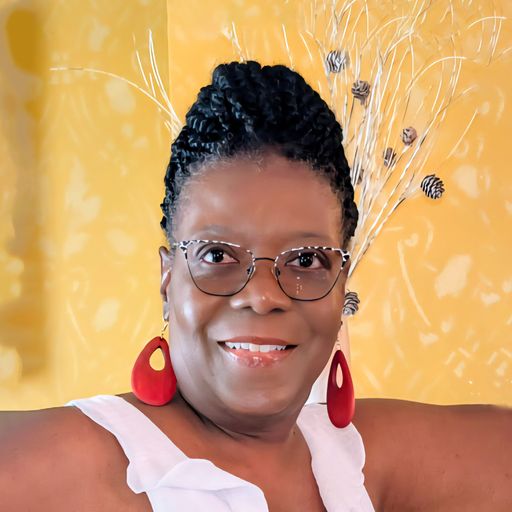 A headshot image of Shariee Sims