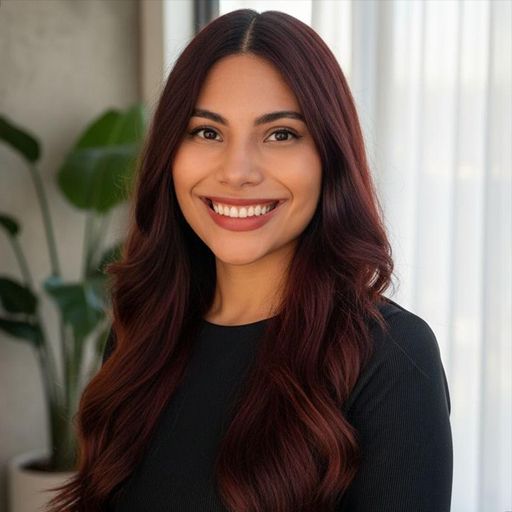 A headshot image of Desirey Escutia