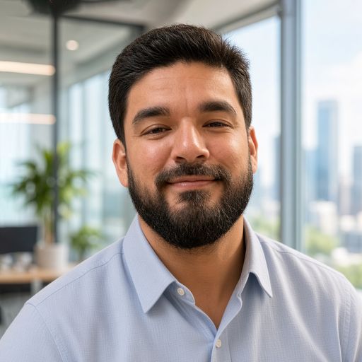 A headshot image of Hilario Martinez