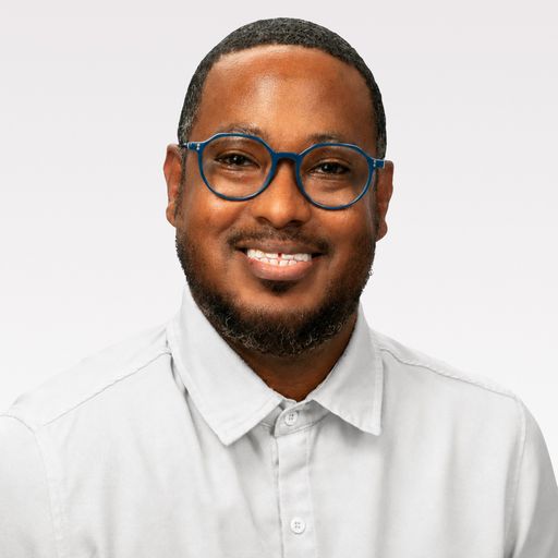 A headshot image of Brandon Perry