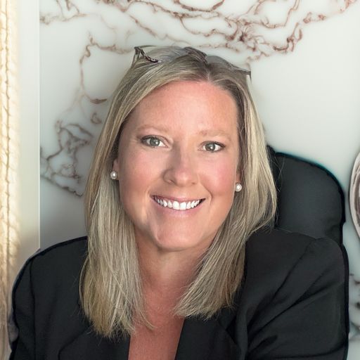 A headshot image of Heather Kopecki