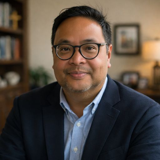 A headshot image of Emmanuel Villarivera