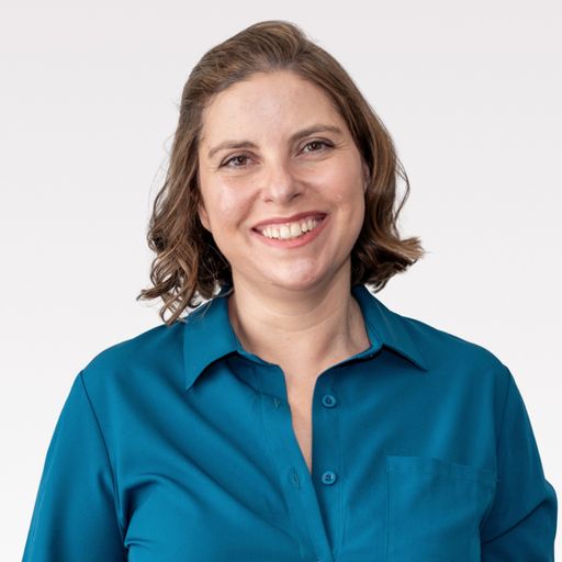 A headshot image of Roberta Gelfand