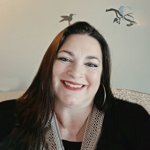 A headshot image of Julie Key