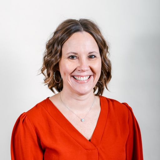 A headshot image of Angie Rudningen