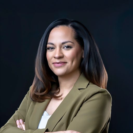 A headshot image of Migdalis Nieves