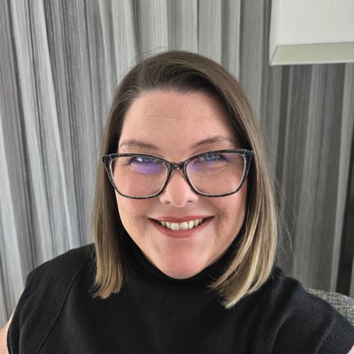 A headshot image of Elizabeth Mason