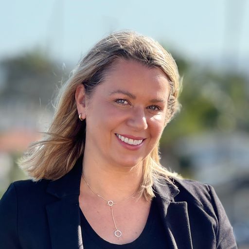 A headshot image of Alessandra Szekir