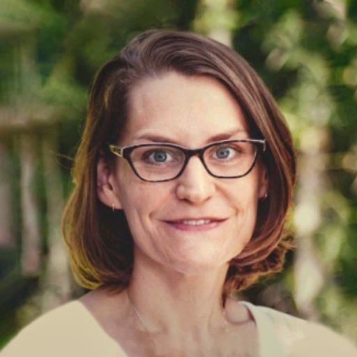A headshot image of Kayla Sims