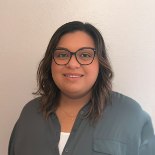 A headshot image of Diana Linares