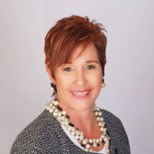 A headshot image of Carolyn Wilson