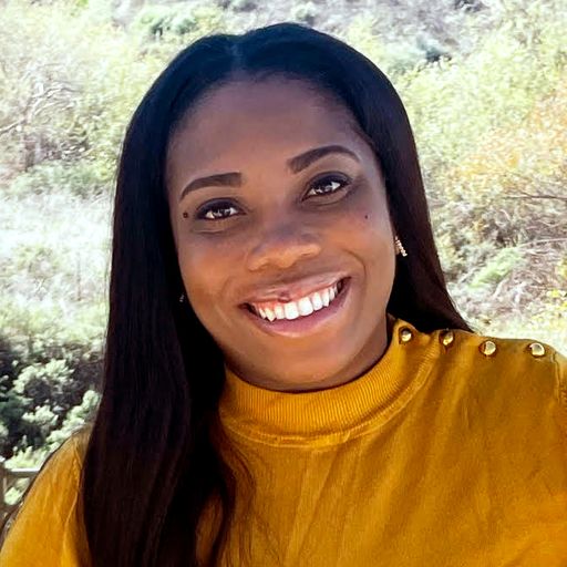 A headshot image of Gwenisha Sennie