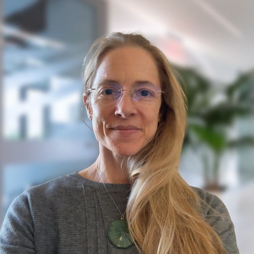 A headshot image of Rachael Loring